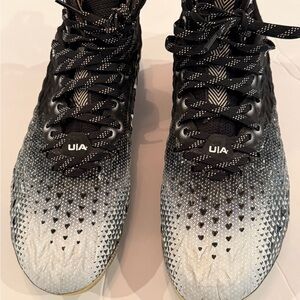 Under Armour Black and White Cleats Size US10